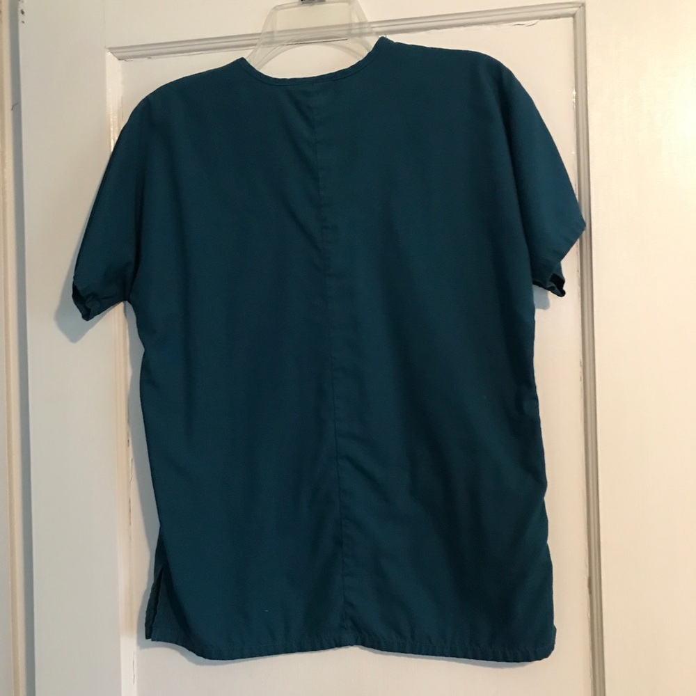 Cherokee scrub top - Picture 2 of 2